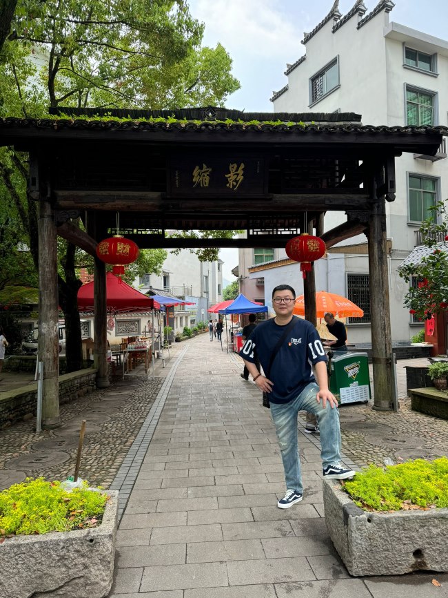 新人白熊